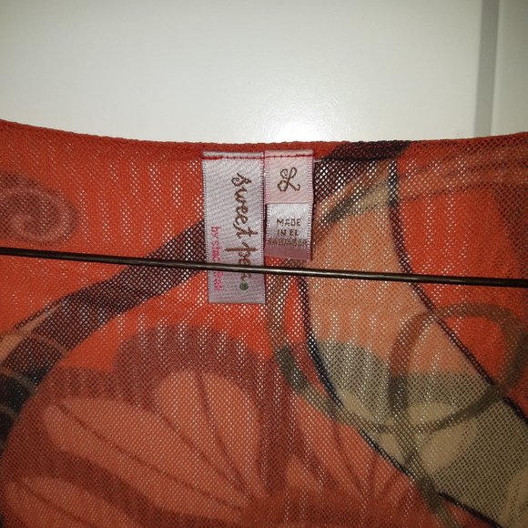 Top - Picture 3 of 3